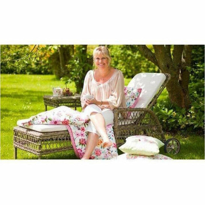 Sika-Design Georgia Garden Daisy Sunbed w/ Cushion, Outdoor-Lounge Chairs-Sika Design-Antique-Polyester Snow White Cushion-Heaven's Gate Home, LLC