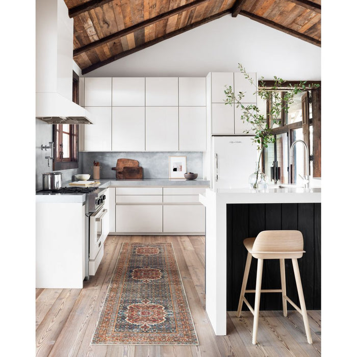 Loloi Layla (LAY-09) Traditional Area Rug